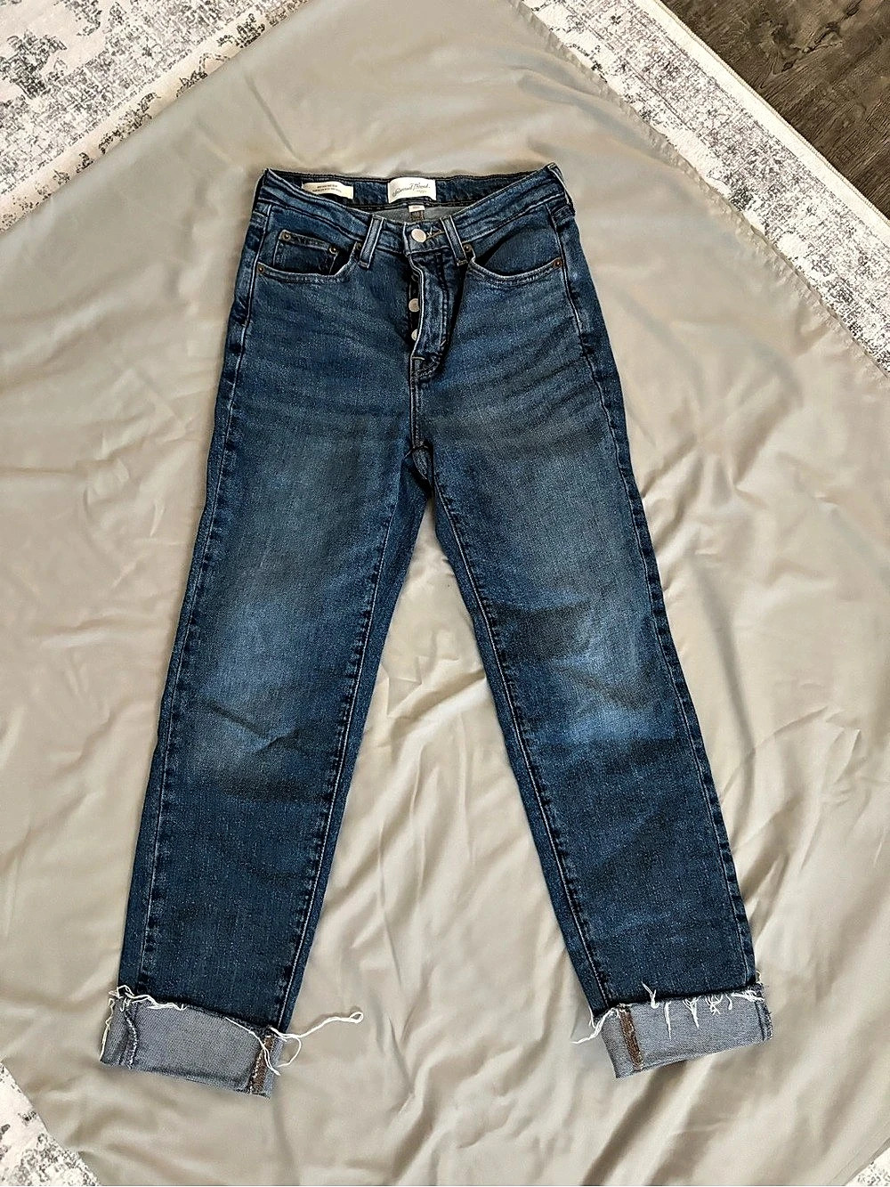 Universal Thread Mid-Rise 80's Slim Jeans Blue Size 4/R